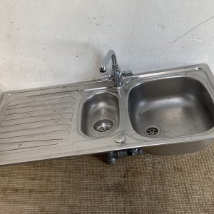 1.5 Bowl Kitchen Sink & Mixer Tap