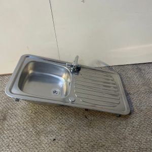 Kitchen Sink with Mixer Tap